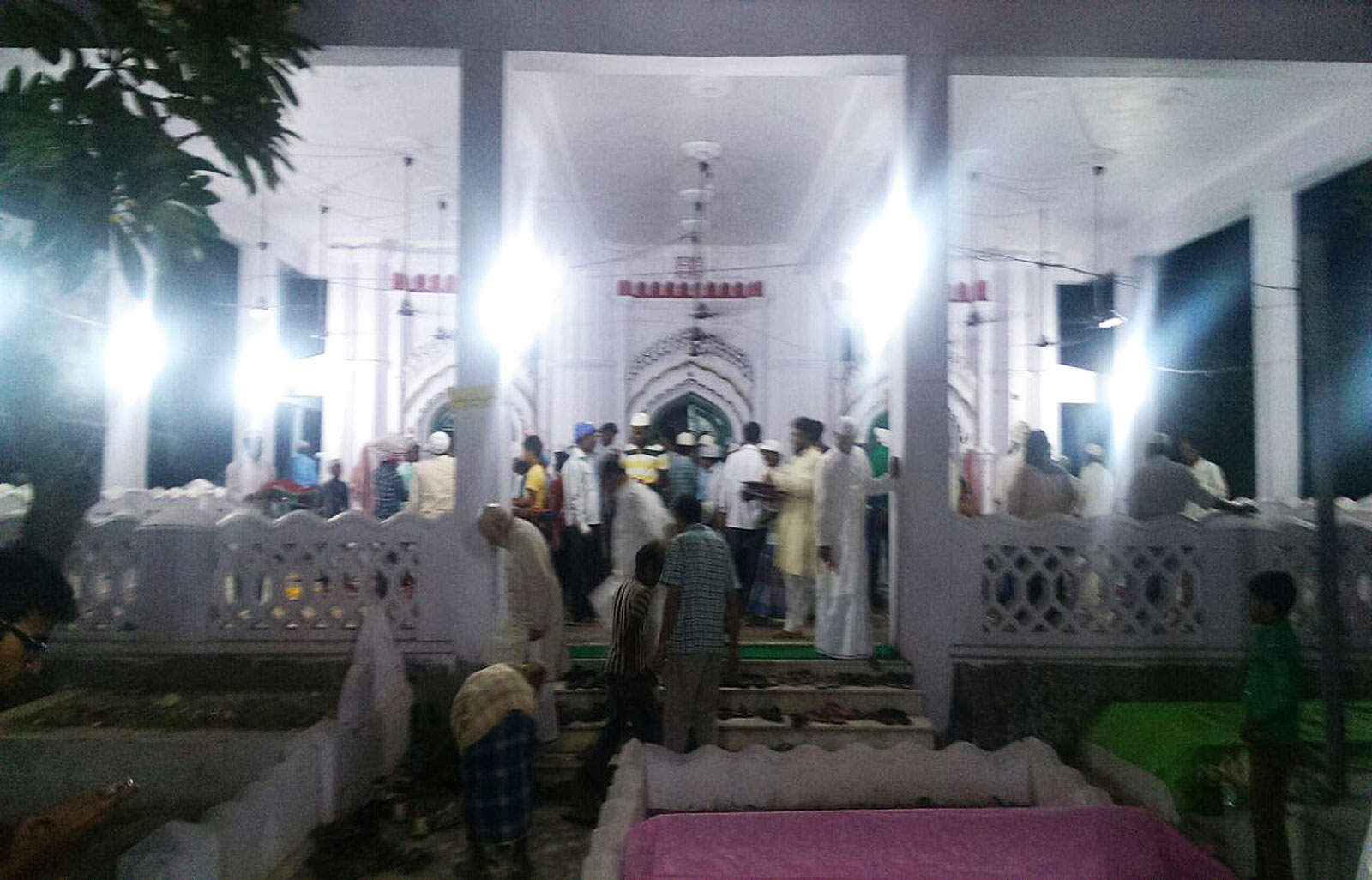 Devotees gathered at Bazidpur Mosque during Urs